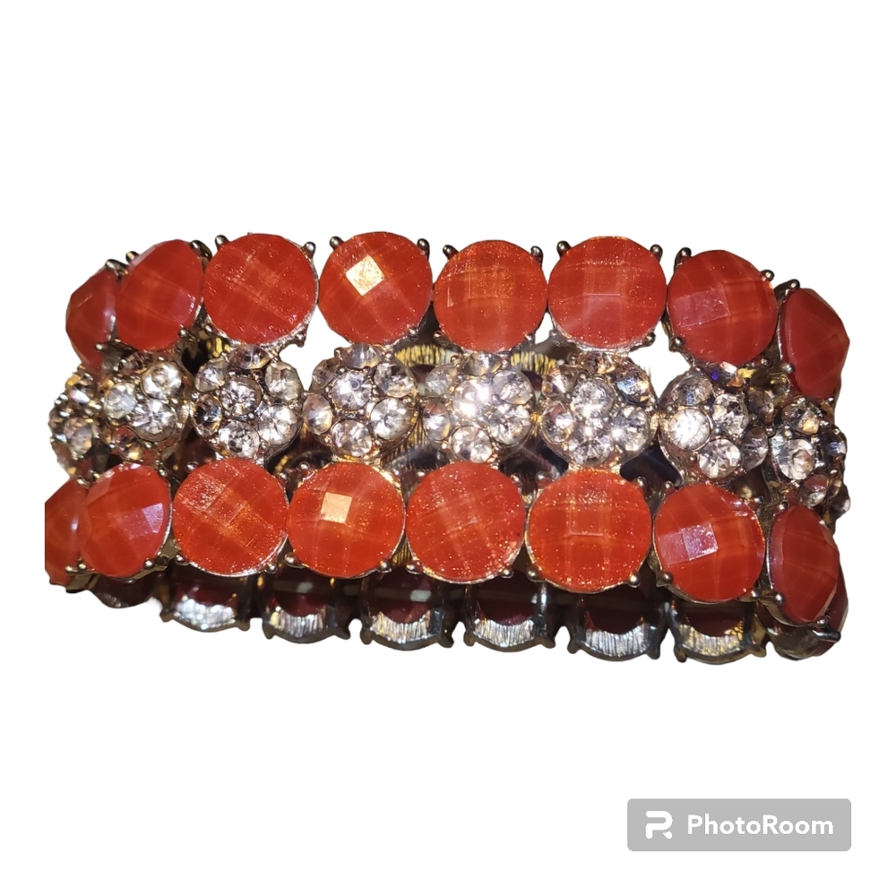 ORANGE BEADED AND GOLD RINESTONE BRACELET